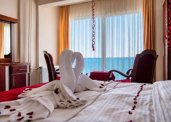 Dolphins Otel